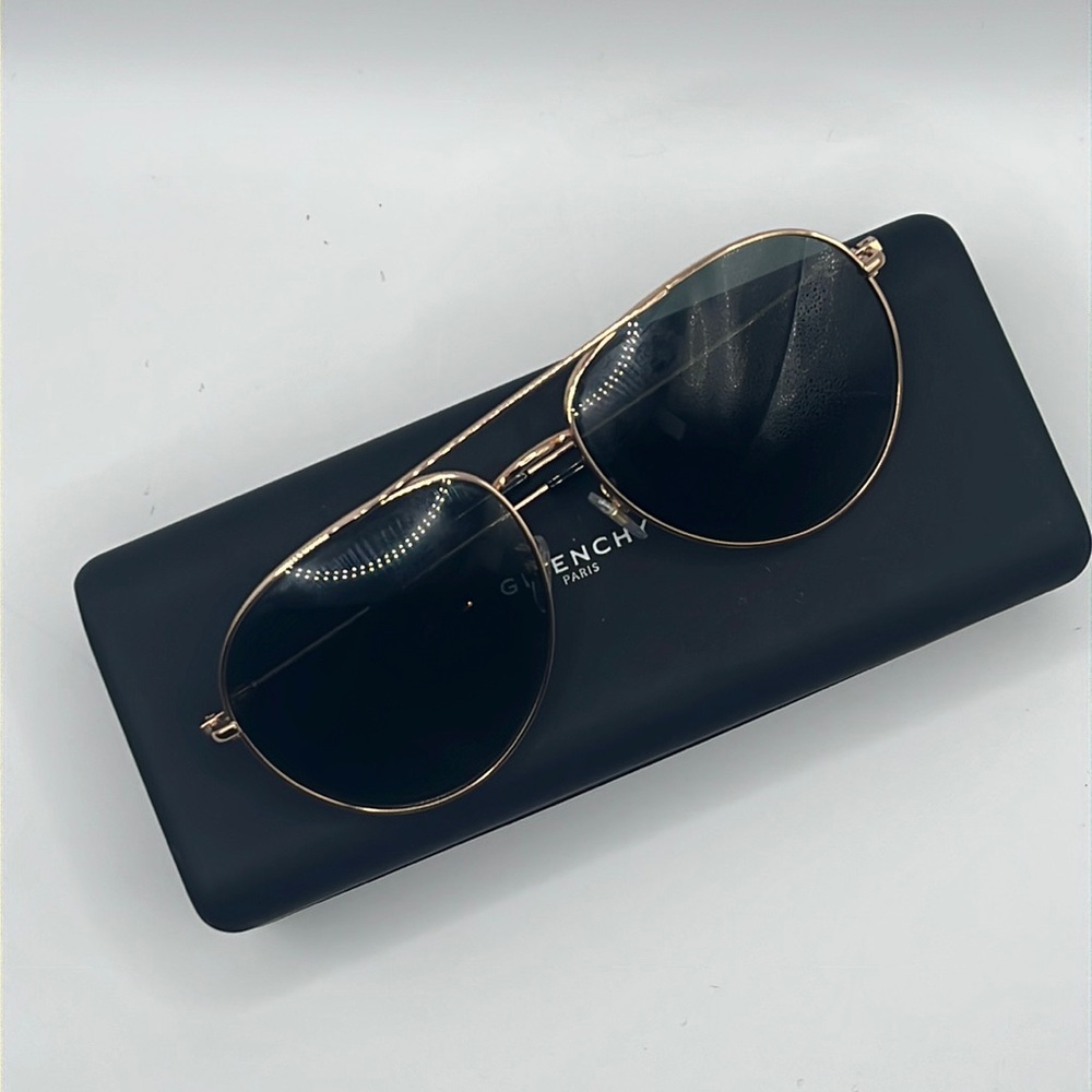 GIVENCHY SUNGLASSES